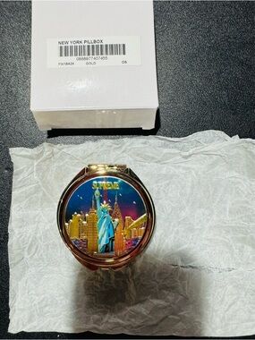 Supreme Gold Tone New York Pillbox with Blue Statue of Liberty Art